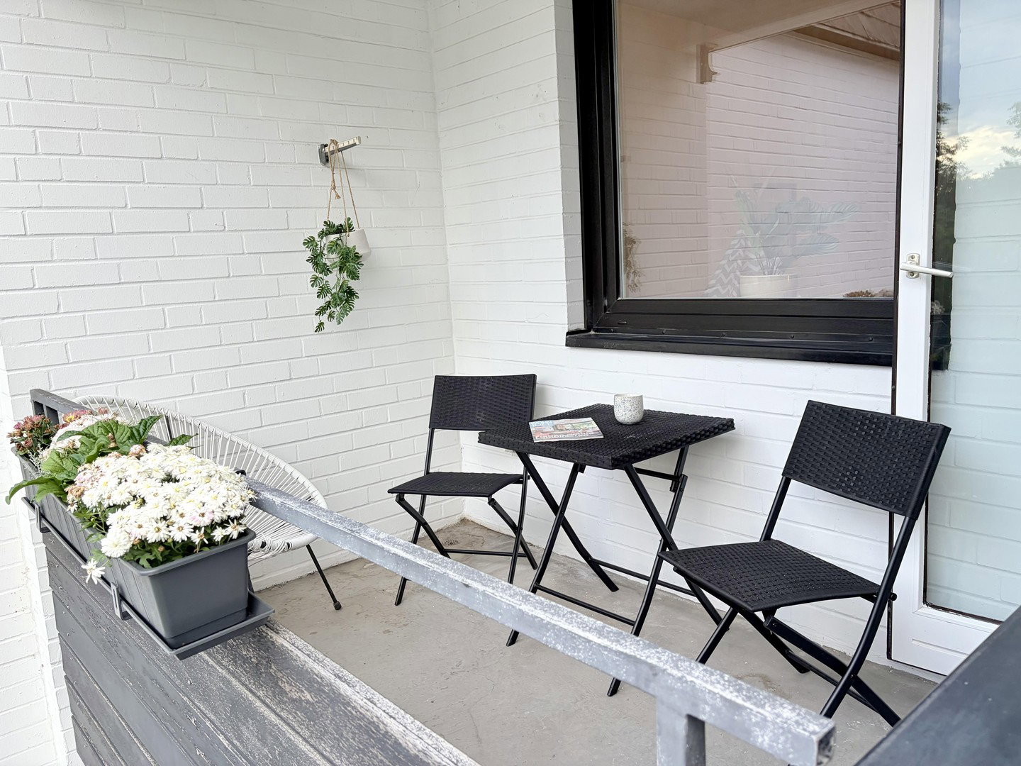 Foto 10 von 12 — Frisch renovierte und freie 3-Zimmerwohnung mit Südbalkon