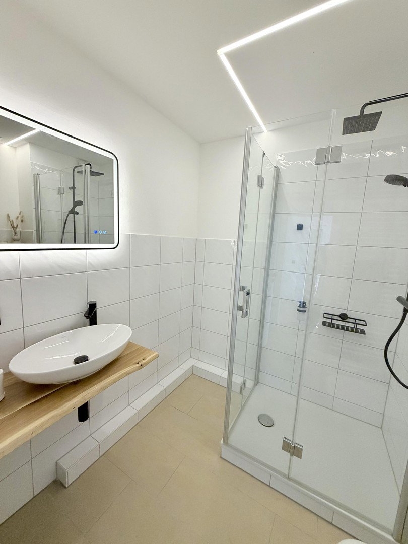 Foto 9 von 12 — Frisch renovierte und freie 3-Zimmerwohnung mit Südbalkon
