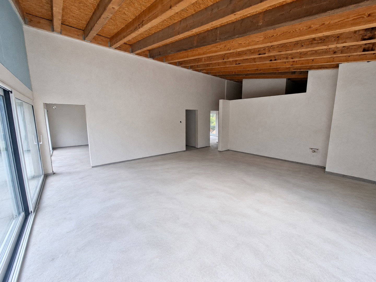Foto 6 von 12 — Exklusives Penthouse mit dem Aufzug von der Tiefgarage bis in die Wohnung
