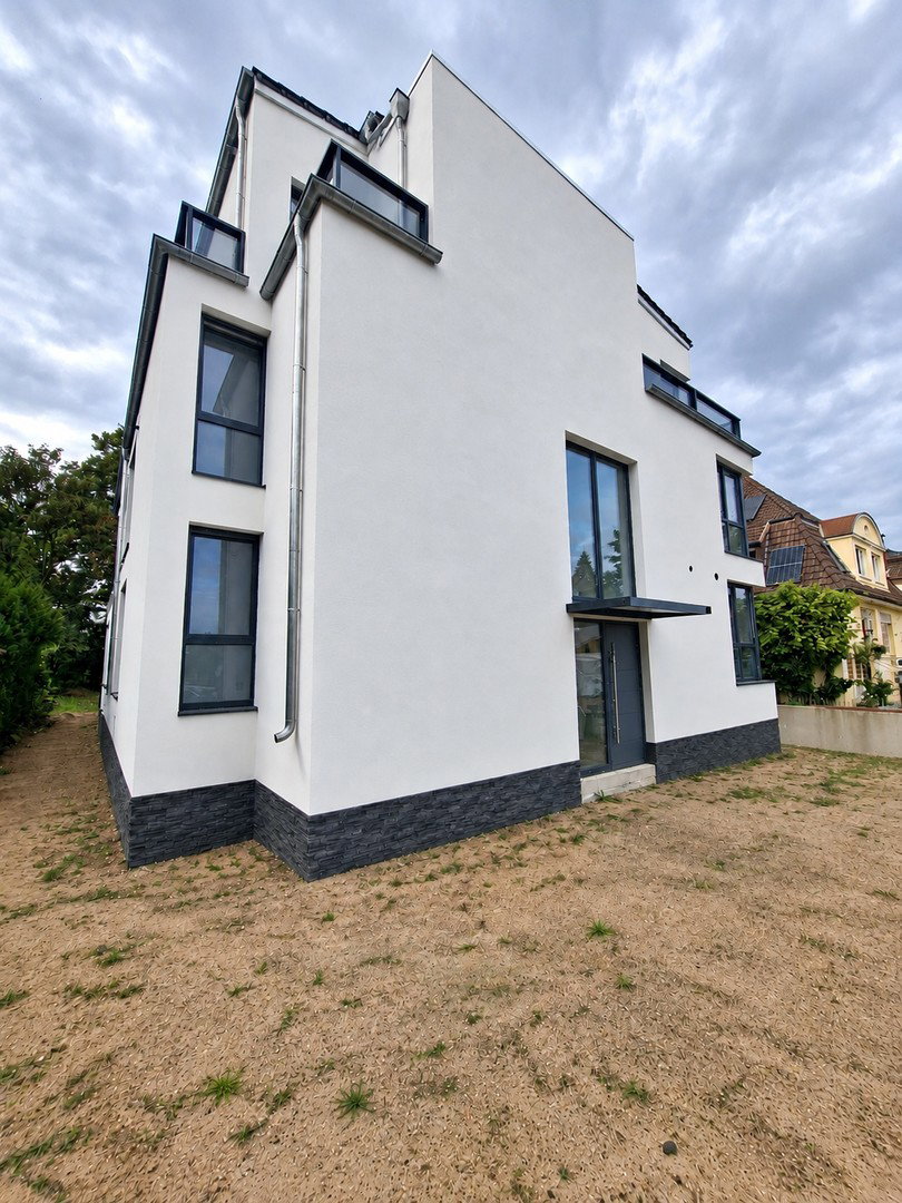 Foto 2 von 12 — Exklusives Penthouse mit dem Aufzug von der Tiefgarage bis in die Wohnung