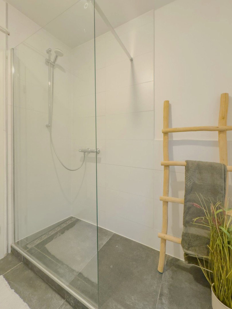 Foto 12 von 12 — Erstbezug nach Sanierung: Moderne 3-Zimmer-Wohnung mit Loggia