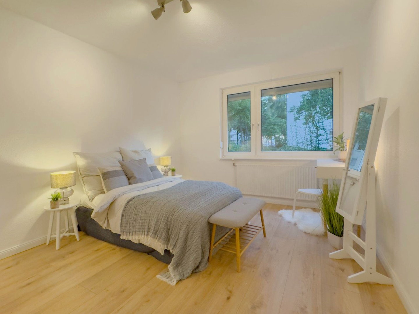 Foto 4 von 12 — Erstbezug nach Sanierung: Moderne 3-Zimmer-Wohnung mit Loggia