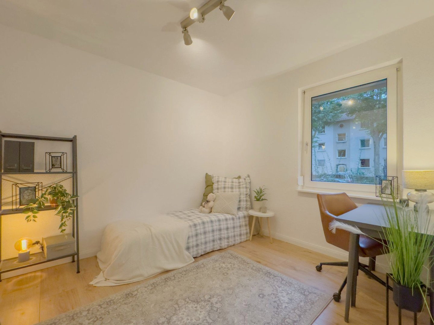 Foto 6 von 12 — Erstbezug nach Sanierung: Moderne 3-Zimmer-Wohnung mit Loggia
