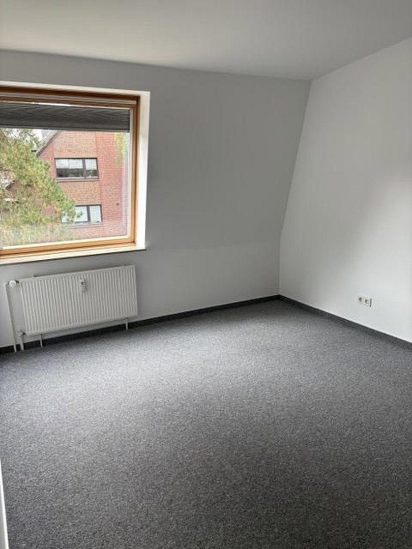 Foto 12 von 12 — 2-Zimmer-Wohnung in Hamburg Bergstedt mit großer Südwest-Loggia und Blick ins Grüne, 2.OG (Endetage)