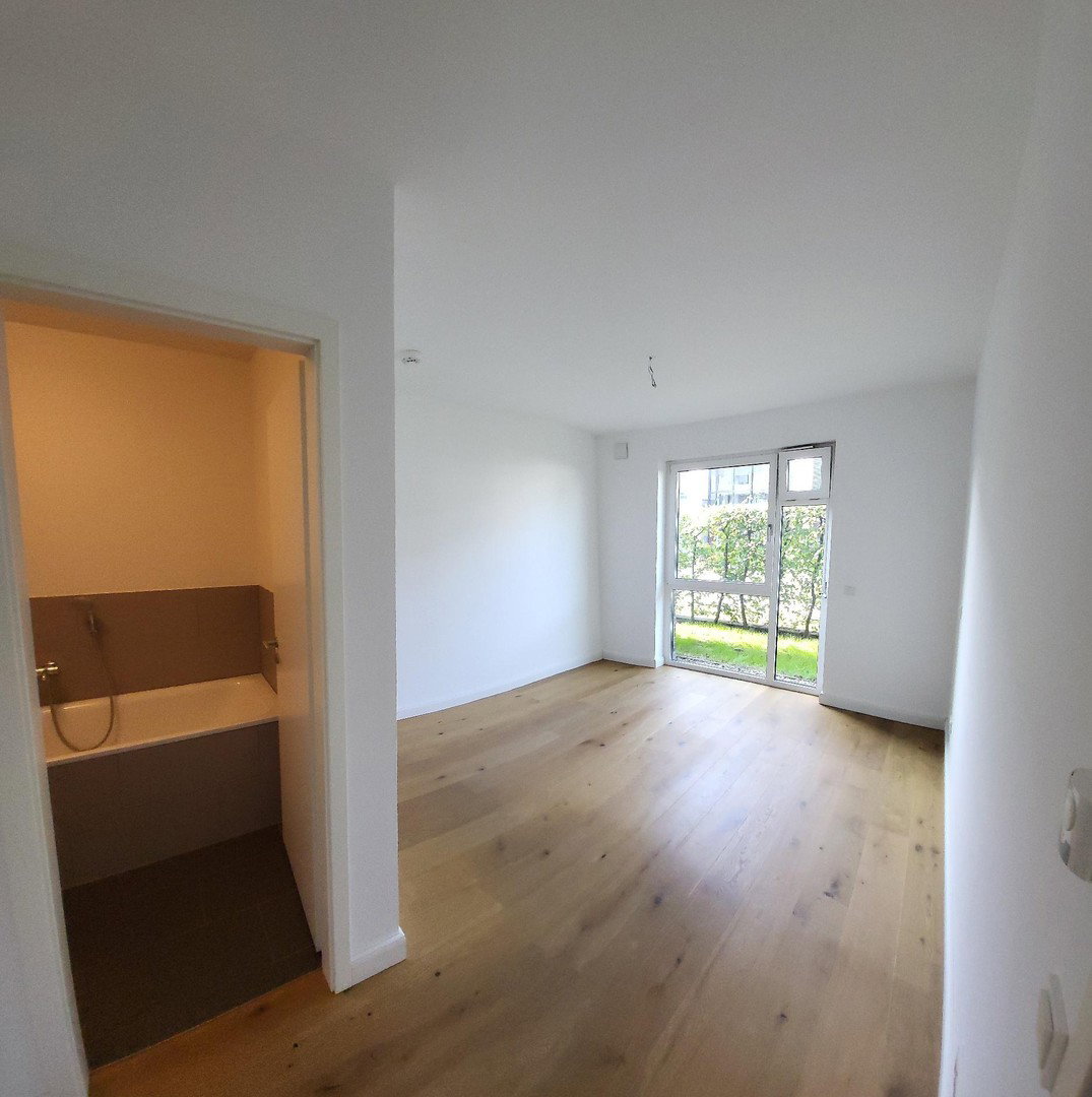 Foto 9 von 12 — MODERNE, NEUWERTIGE, BARRIEREFREIE 3-ZIMMER-WOHNUNG AM SCHLEUSENGRABEN IN BERGEDORF
