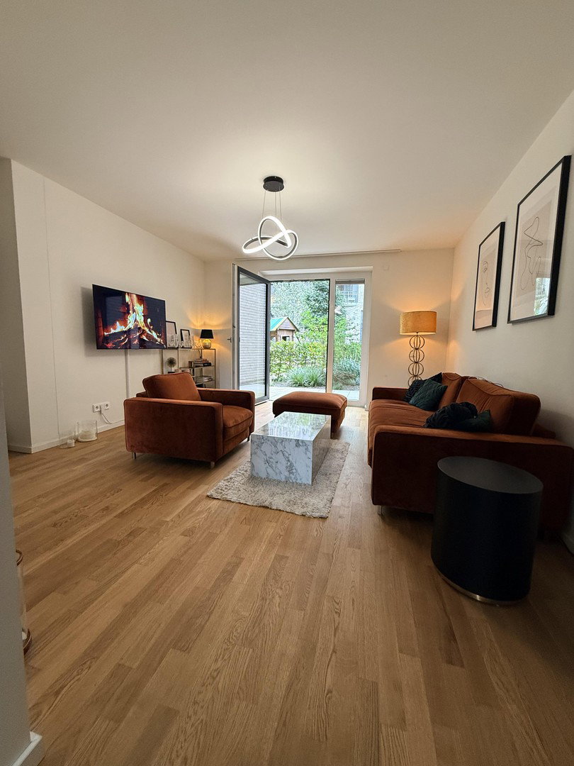 Foto 1 von 12 — Besondere Maisonette mit Terrasse in der HafenCity