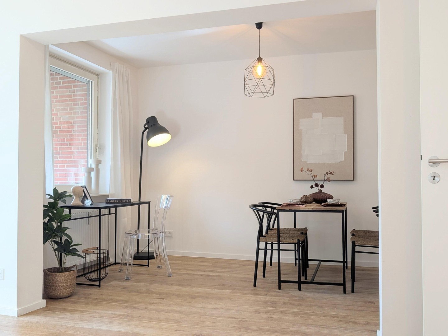 Foto 5 von 12 — Helle, kernsanierte 3-Zimmer mit Balkon am Stadtpark mit TG Stellplatz