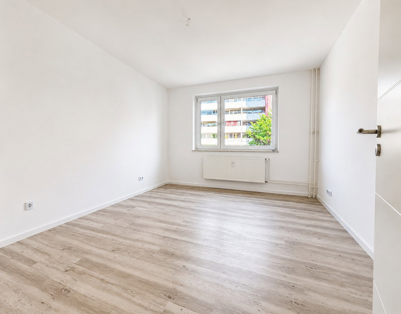 Foto 8 von 12 — *Provisionsfrei* Moderne 2,5-ZimmerWohnung an der Hoheluft