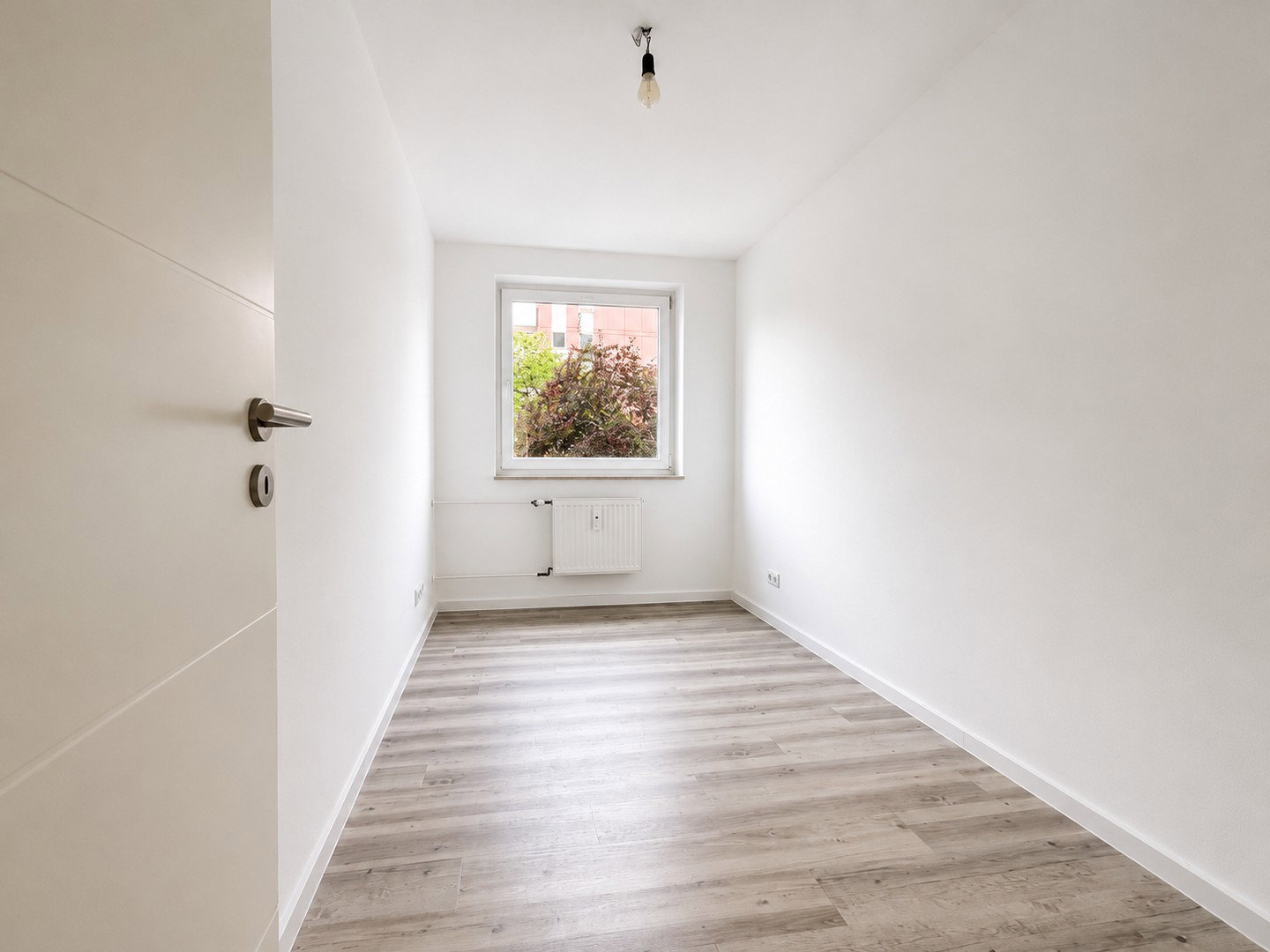Foto 10 von 12 — *Provisionsfrei* Moderne 2,5-ZimmerWohnung an der Hoheluft