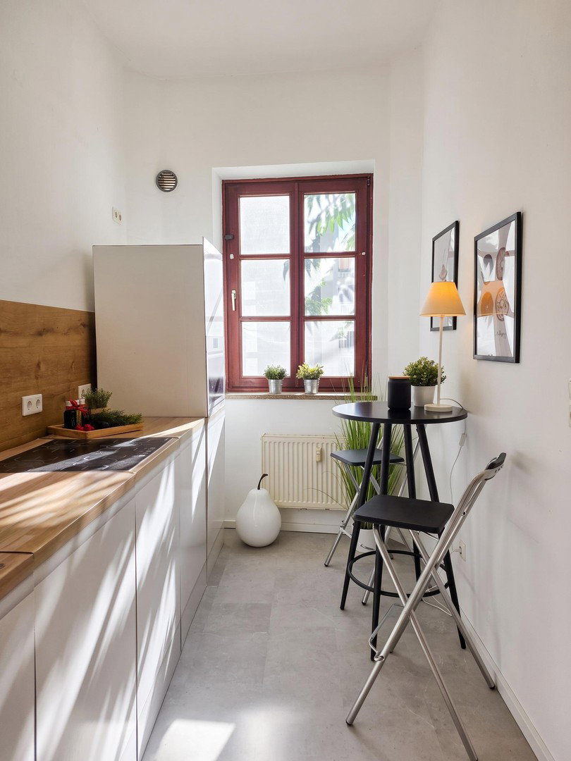 Foto 9 von 12 — Wohnen an den Wallanlagen: Renovierte 2‐Zimmer‐Wohnung mit Blick ins Grüne in der Bremer Altstadt