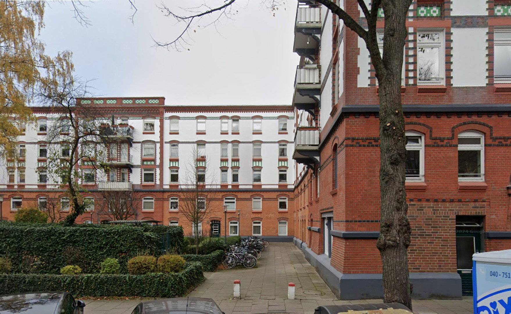 Foto 2 von 12 — PROVISIONSFREI: Charmante Altbauwohnung mit Balkon ins Grüne und Tageslichtbad, zentral und ruhig