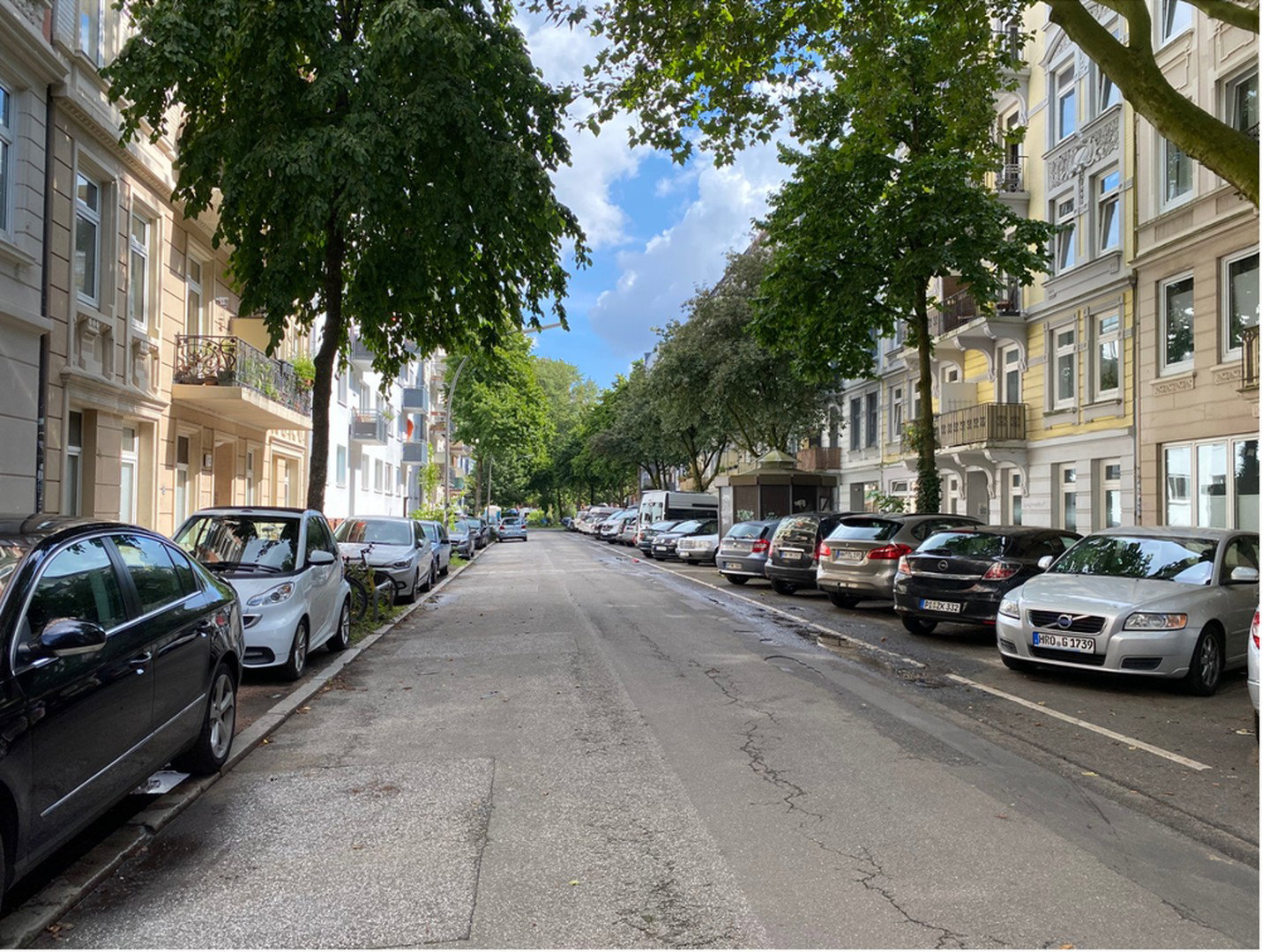 Foto 1 von 6 — 3 Zimmer nach Wunsch renovierter Altbau - Ruhiges Wohnen im Zentrum von Eimsbüttel
