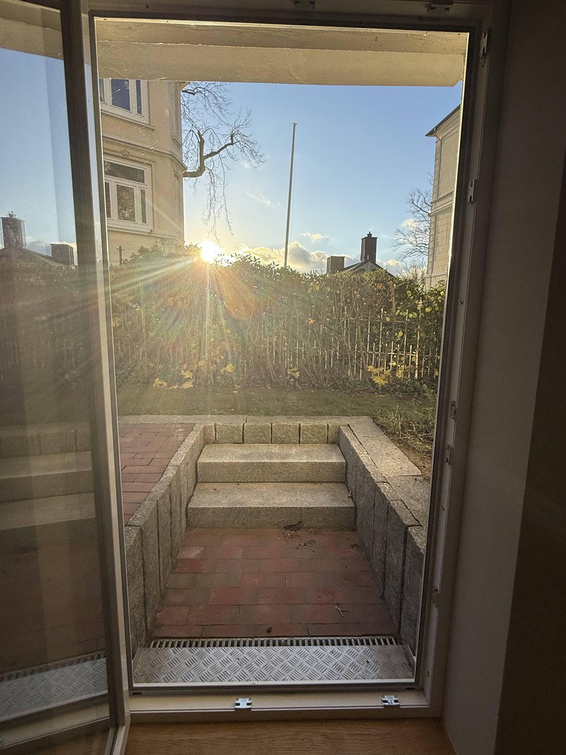 Foto 1 von 12 — 2 Zimmer - Garten - Treppenviertel Blankenese