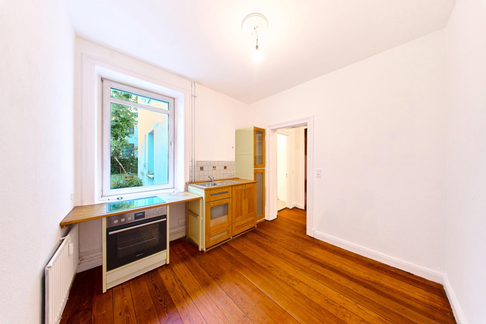 Foto 6 von 12 — Gepflegte Altbauwohnung in Hamburg-Eimsbüttel – frisch renoviert, provisionsfrei