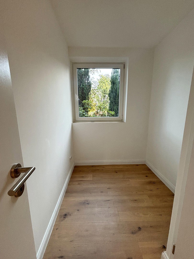 Foto 8 von 12 — Moderne 3,5-Zimmer ETW, Erstbezug nach Sanierung, inkl. TG-Stellplatz, ohne Courtage