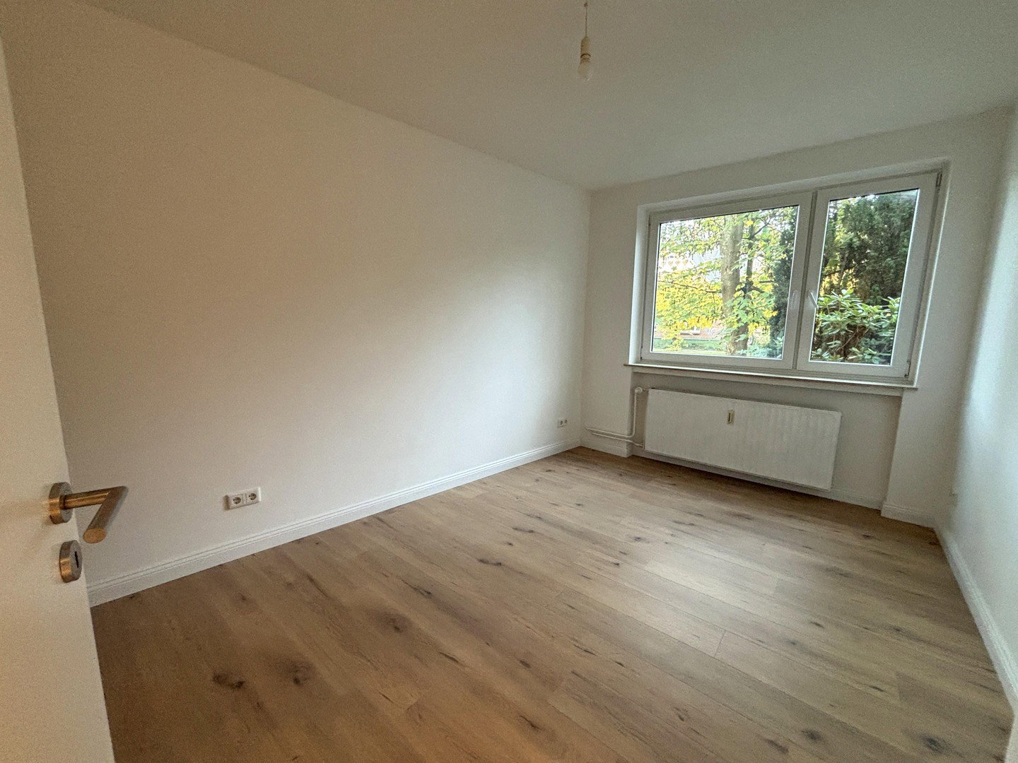 Foto 6 von 12 — Moderne 3,5-Zimmer ETW, Erstbezug nach Sanierung, inkl. TG-Stellplatz, ohne Courtage