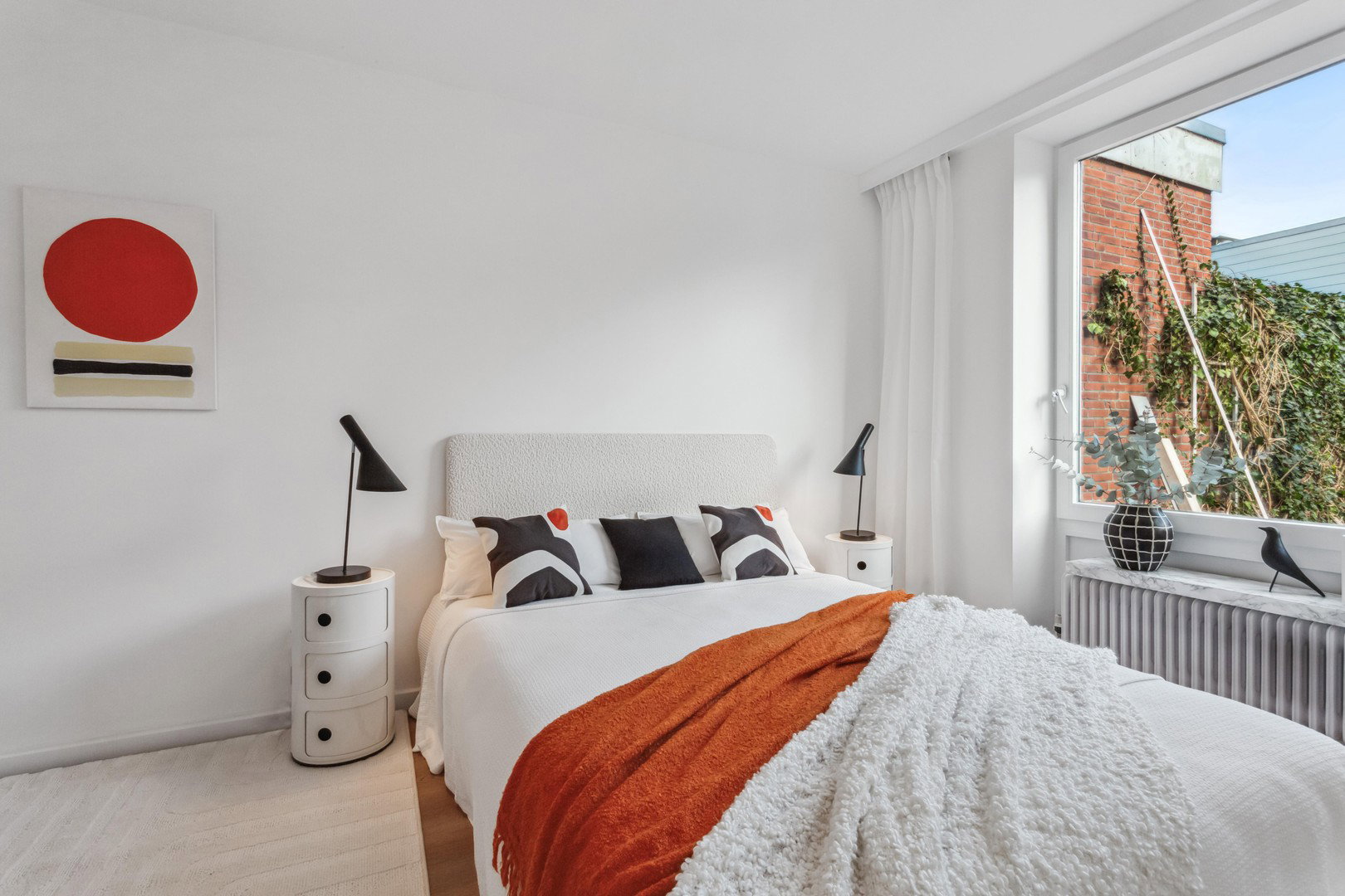 Foto 2 von 5 — Renovierte Wohnung mit Südbalkon direkt am Hamburger Stadtpark