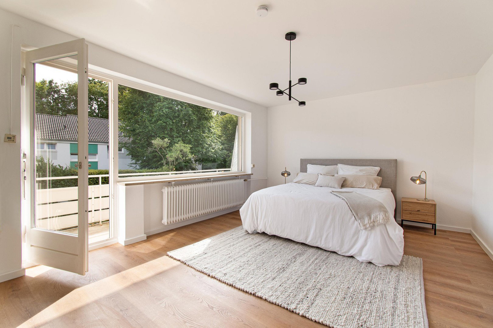 Foto 6 von 10 — Renovierte FAMILIEN-Wohnung mit Südbalkon direkt am Hamburger Stadtpark