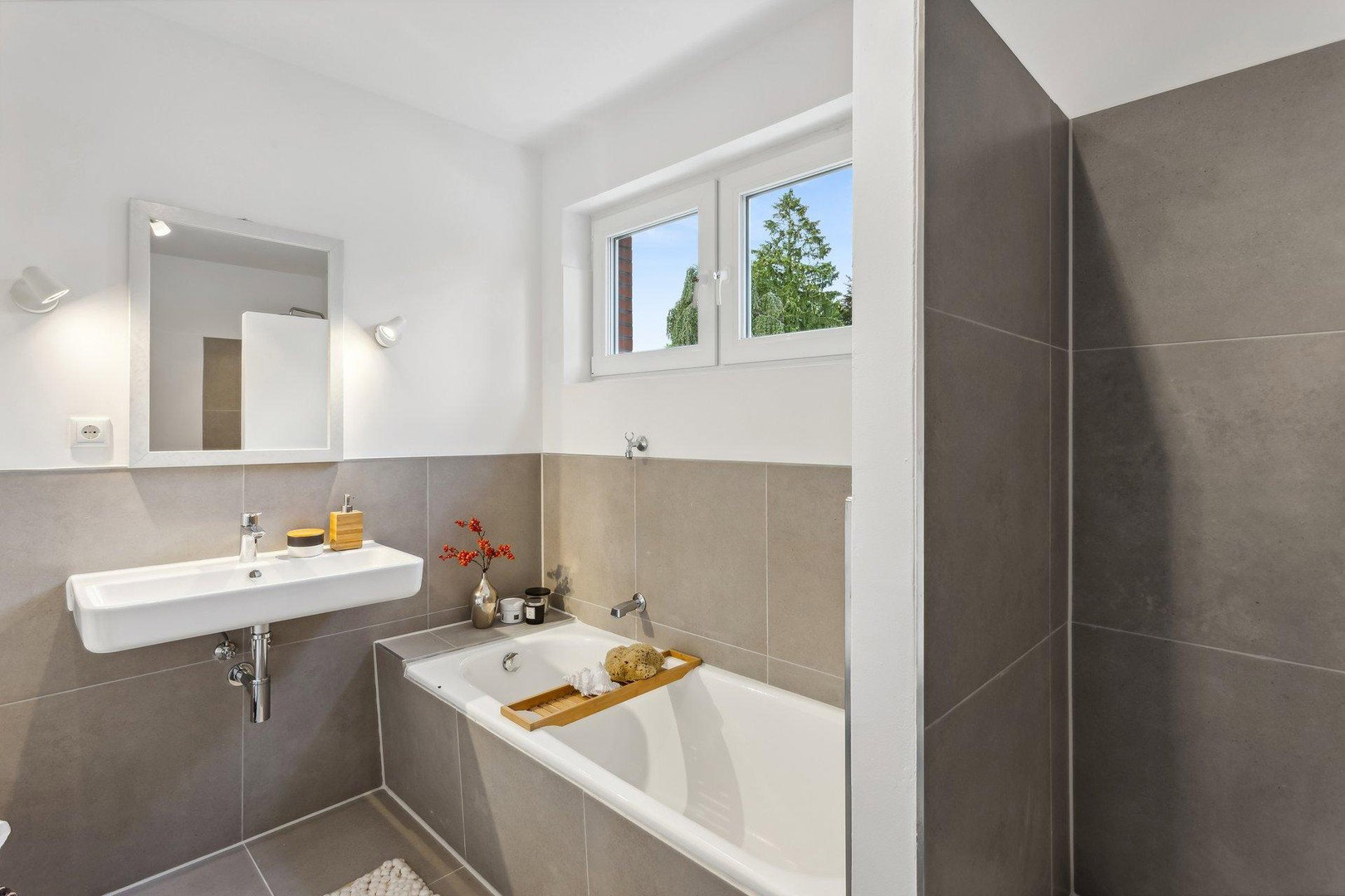 Foto 4 von 10 — Renovierte FAMILIEN-Wohnung mit Südbalkon direkt am Hamburger Stadtpark