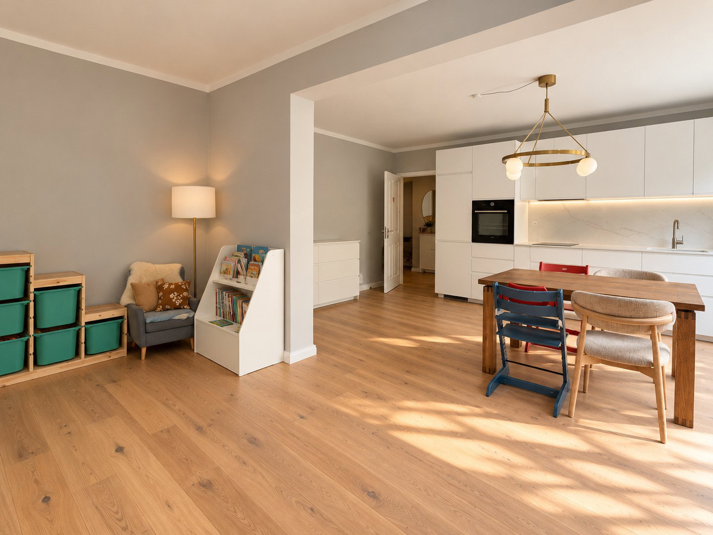 Foto 7 von 12 — Familienwohnung mit 170 m² Garten in Altona