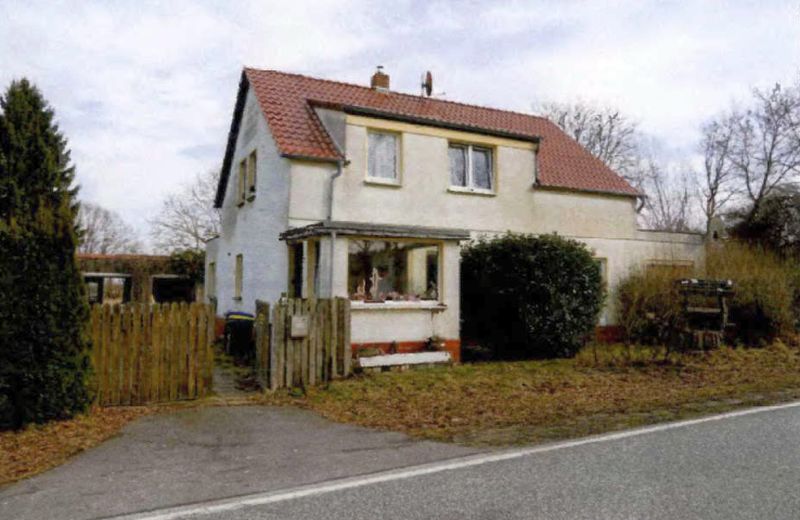 Foto 1 von 15 — Wohnhaus und unbebautes Grundstück in Ruhner Berge OT Suckow
