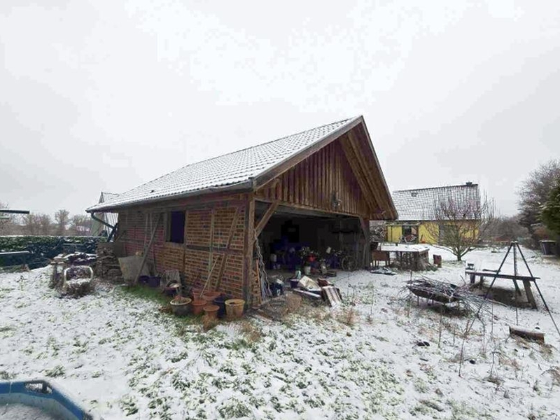 Foto 3 von 12 — Einfamilienwohnhaus mit Doppelcarport in Malchin OT Scharpzow