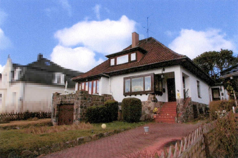 Foto 2 von 2 — Ein-/Zweifamilienhaus mit Garage in Reinfeld