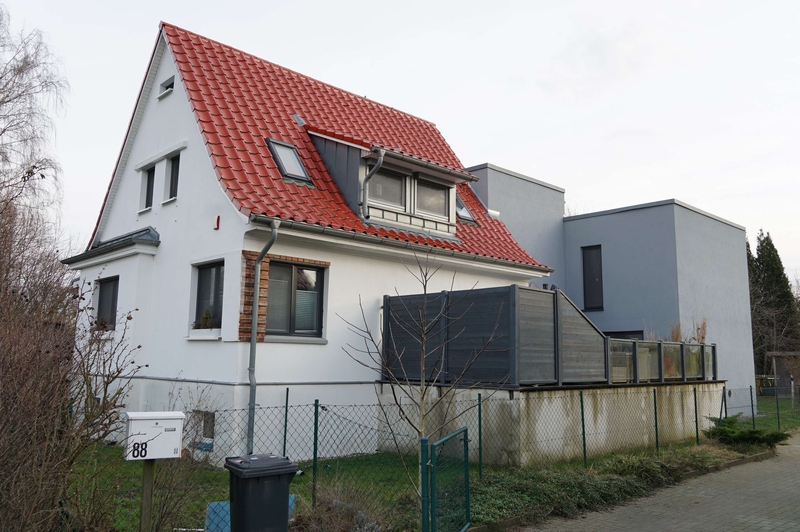 Foto 1 von 9 — Einfamilienwohnhaus mit Anbau in Greifswald