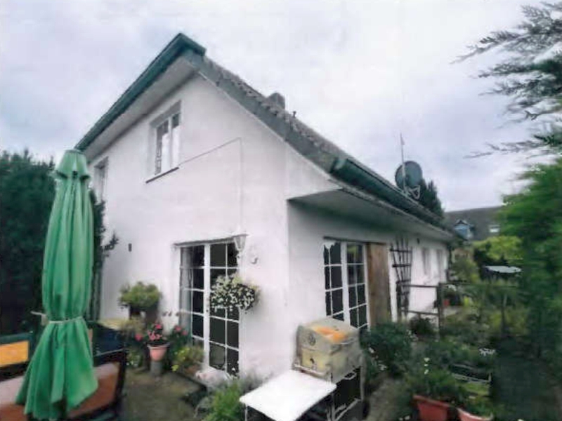 Foto 2 von 9 — Einfamilienhaus mit Einliegerwohnung und Carport in Pampow
