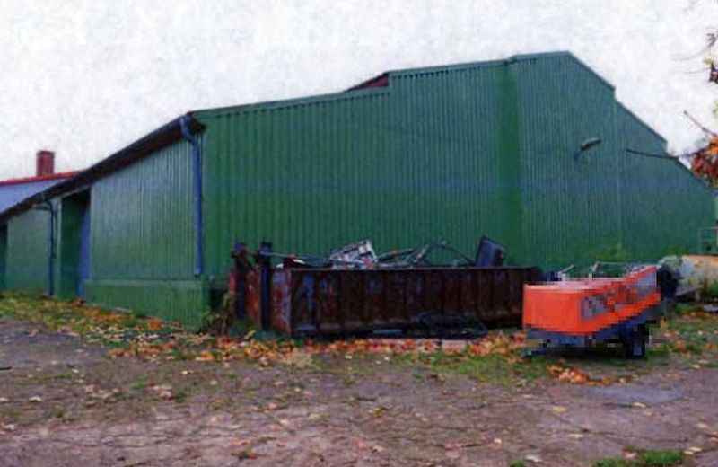 Foto 1 von 6 — Wohnhaus mit Hallenbau und 2 Hallen in Sternberg OT Pastin