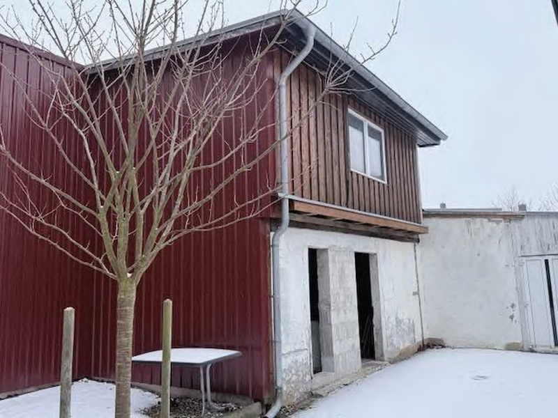 Foto 5 von 15 — Mehrfamilienhaus mit 2 Nebengebäuden in Schwerin
