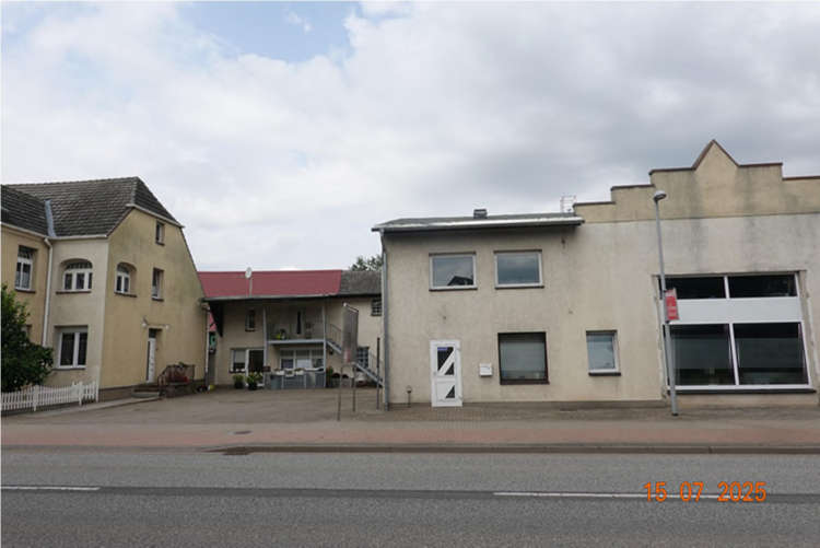 Foto 18 von 45 — Wohnhaus mit Werkstattgebäude in Friedland
