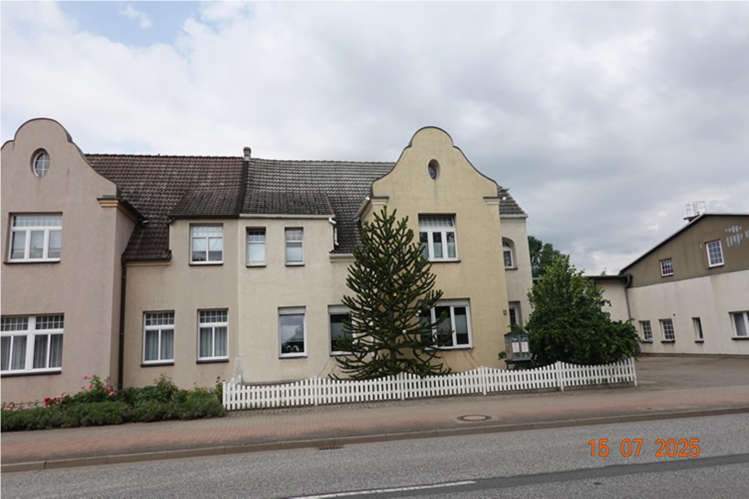 Foto 19 von 45 — Wohnhaus mit Werkstattgebäude in Friedland