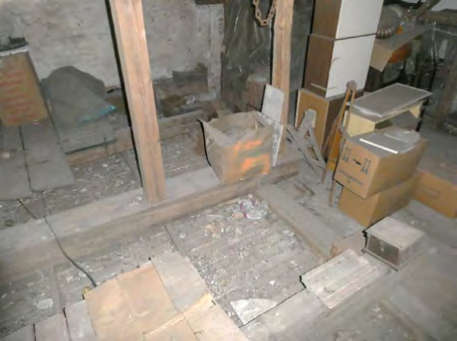 Foto 25 von 139 — Wohnhaus, Werkstattgebäude, 2 Garagen und Zuwegung in Quickborn
