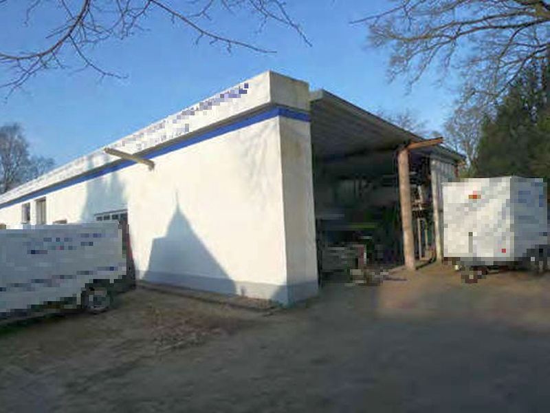 Foto 6 von 139 — Wohnhaus, Werkstattgebäude, 2 Garagen und Zuwegung in Quickborn