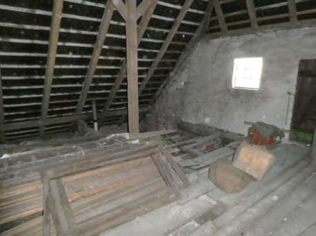 Foto 23 von 139 — Wohnhaus, Werkstattgebäude, 2 Garagen und Zuwegung in Quickborn
