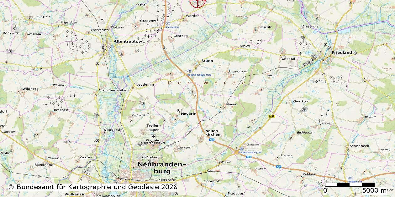 Foto 13 von 39 — Einfamilienhaus (Doppelhaushälfte) mit 2 Garagen in Siedenbollentin