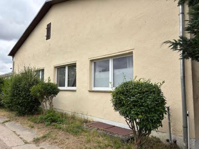 Foto 18 von 32 — Büro-/Werkstatt- und Lagergebäude in Altentreptow
