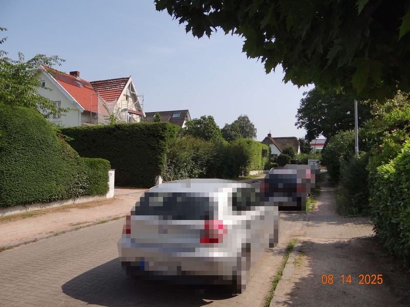 Foto 6 von 28 — Wohnhaus mit Nebengebäude in Wedel