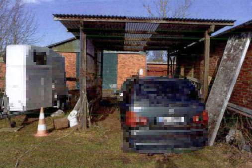 Foto 15 von 18 — Alte Hofstelle mit Wohnhaus und Stalltrakt in Hadenfeld
