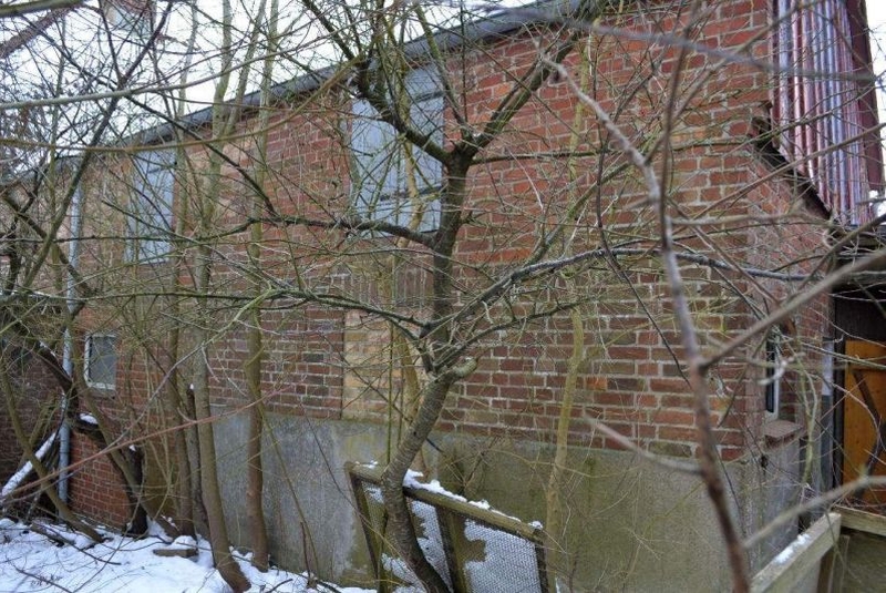 Foto 1 von 80 — Einfamiliendoppelhaushälfte mit Nebengebäude in Panker OT Darry