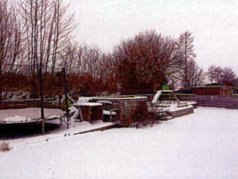 Foto 3 von 9 — Einfamilienhaus mit Einliegerwohnung, Garage und Carport in Hohenwestedt