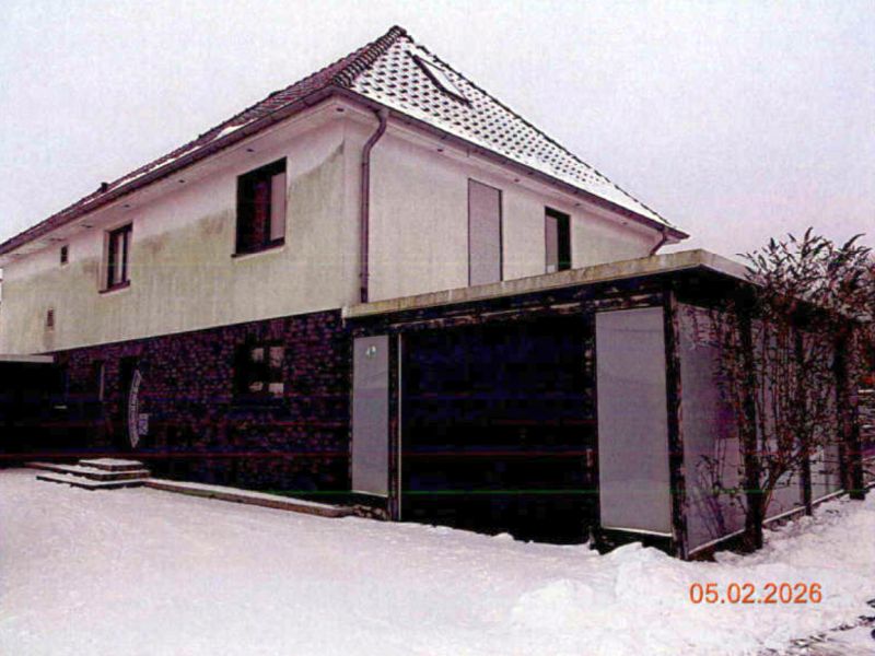 Foto 4 von 9 — Einfamilienhaus mit Einliegerwohnung, Garage und Carport in Hohenwestedt