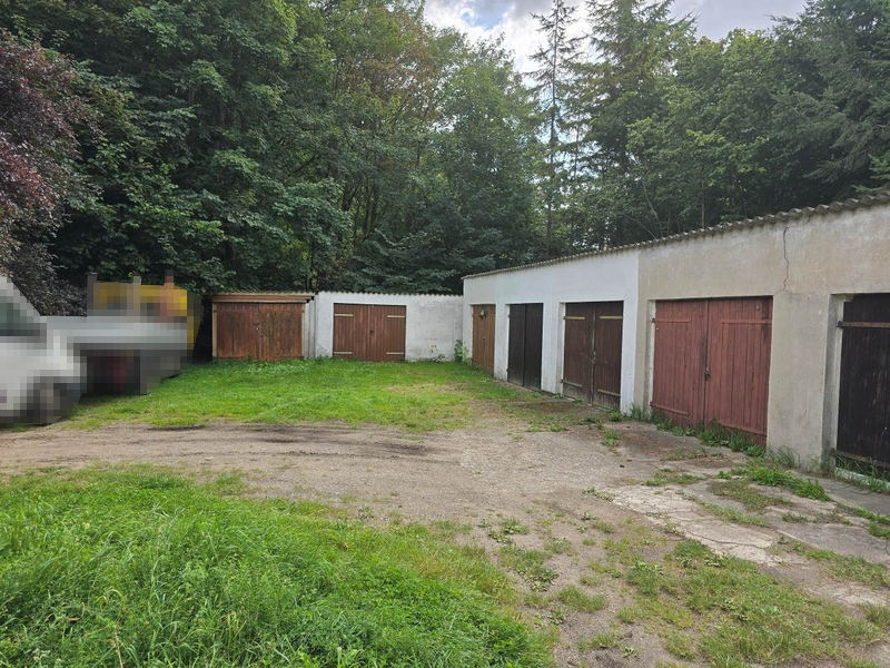 Foto 3 von 25 — Grundstücke mit Kaltlager und Garagenanlage in Warin