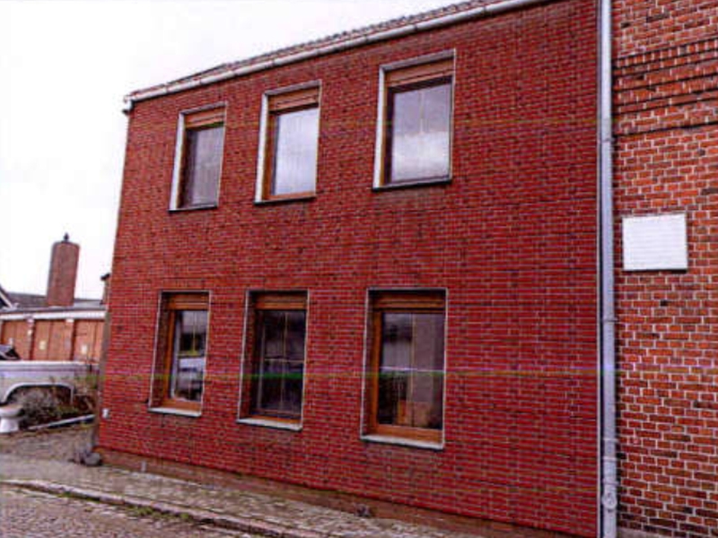 Foto 1 von 3 — Wohnhaus mit Anbau, Wintergarten und Garage in Marne