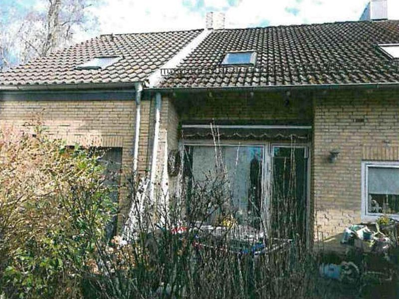 Foto 2 von 6 — Reihenendhaus mit Anbau in Kiel