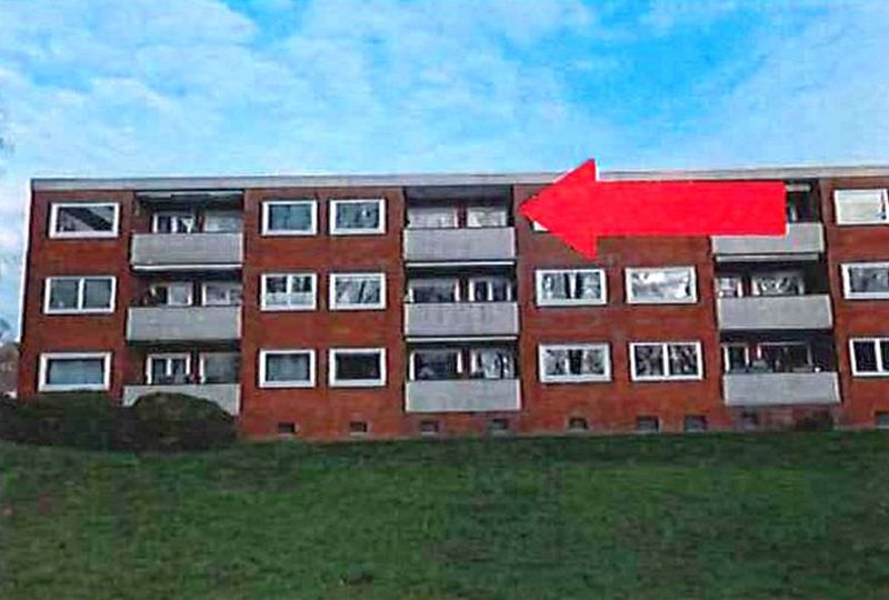 Foto 1 von 3 — 3+1/2-Zimmer-Wohnung und Tiefgaragenstellplatz in Kiel - Ellerbek