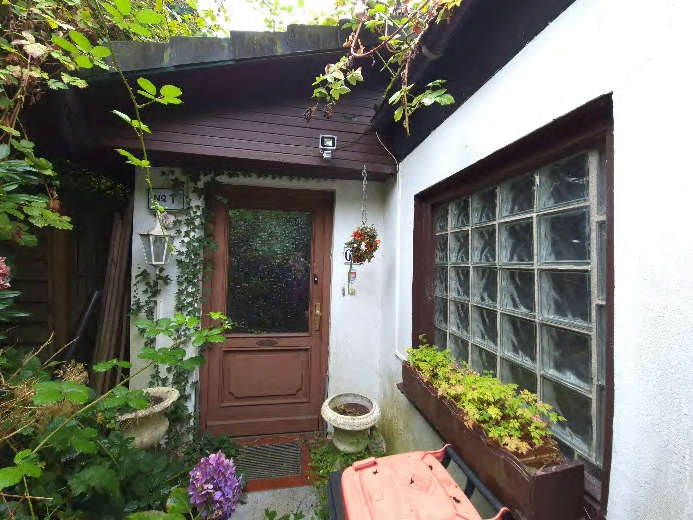 Foto 6 von 29 — Einfamilienhaus mit Fertigteilgarage in Hamburg