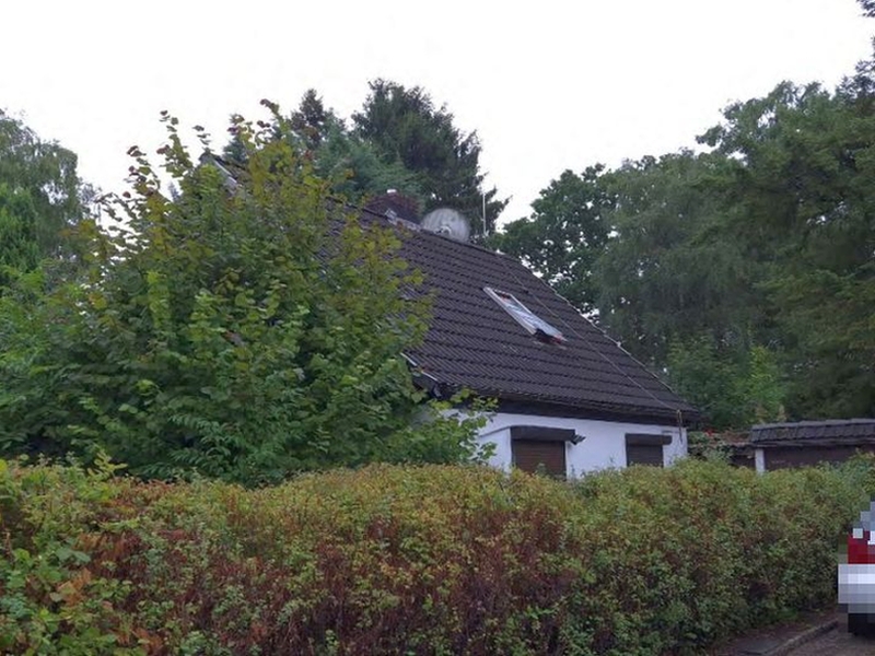 Foto 4 von 29 — Einfamilienhaus mit Fertigteilgarage in Hamburg