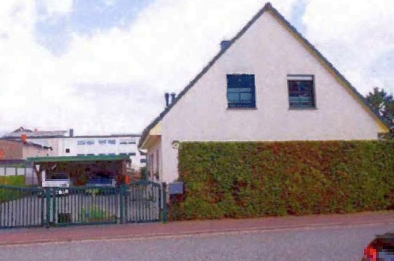Foto 1 von 11 — Einfamilienhaus mit Doppelcarport und Schuppen in Boizenburg